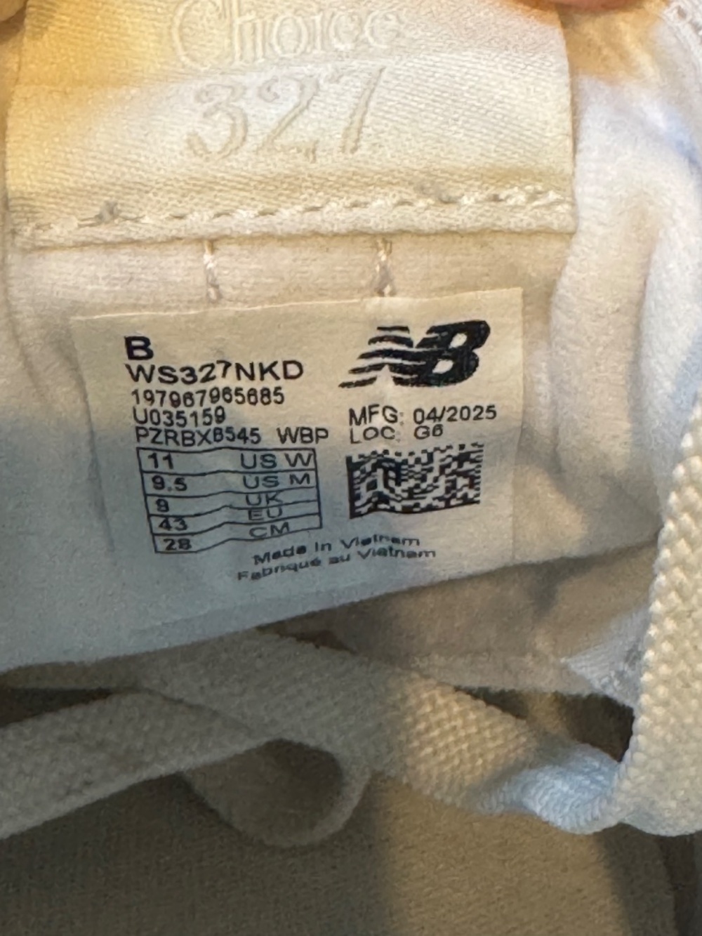 New Balance 327 - size 11 women’s - Good Used condition - Picture 7 of 7